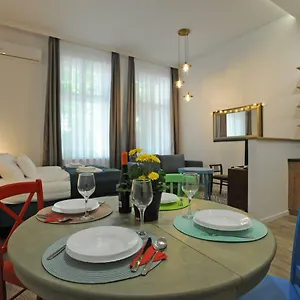 M37 Apartment